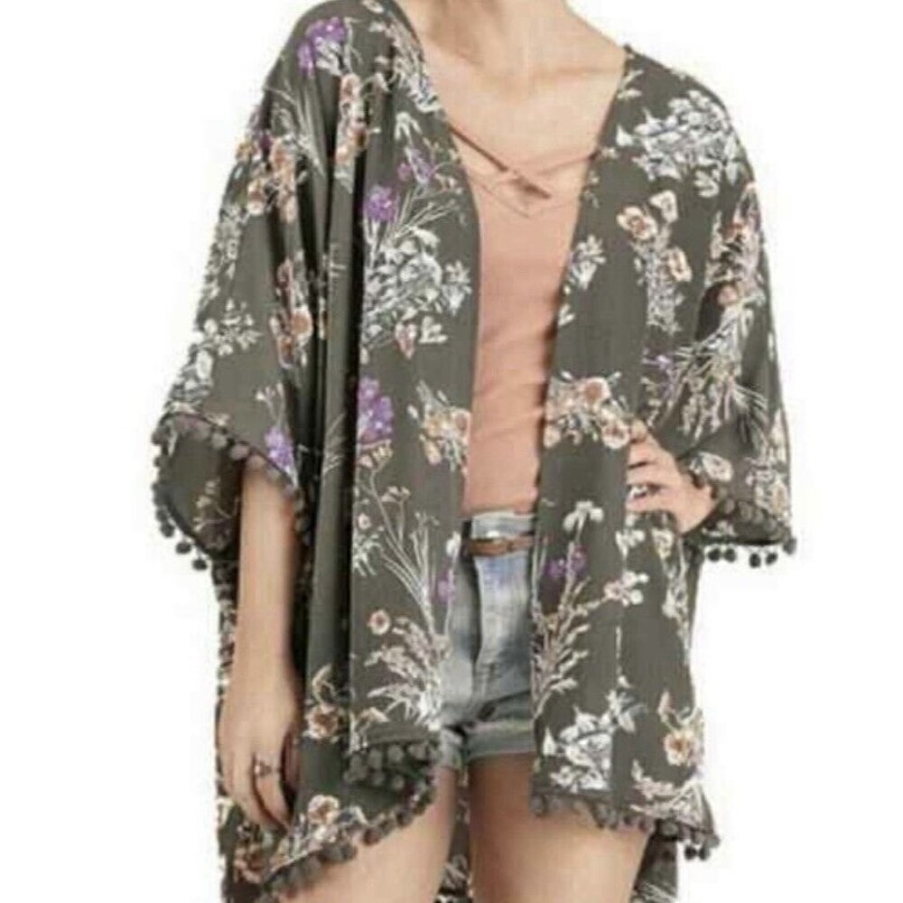 Umgee Kimono Womens Medium Gray Boho Floral Pom Pom Trim Open Front Flowy Boxy